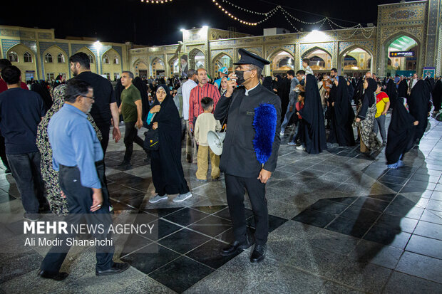 حال و هوای حرم رضوی در ایام ولادت امام رضا(ع)