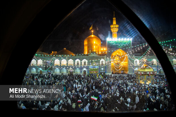 حال و هوای حرم رضوی در ایام ولادت امام رضا(ع)