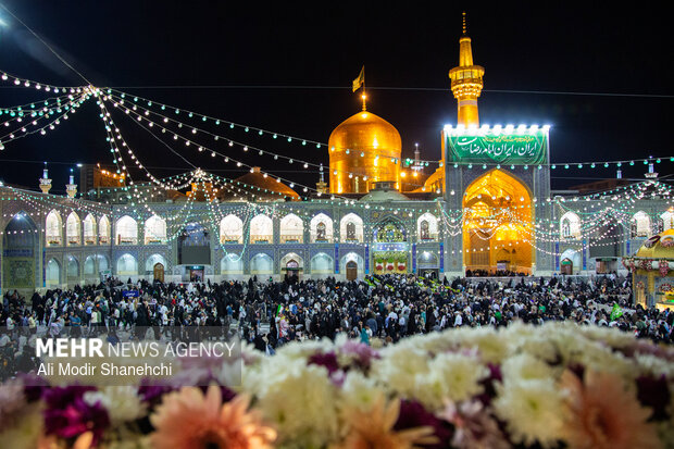 حال و هوای حرم رضوی در ایام ولادت امام رضا(ع)