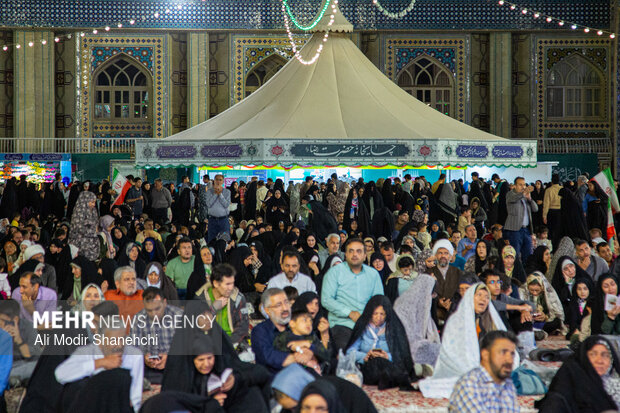 حال و هوای حرم رضوی در ایام ولادت امام رضا(ع)