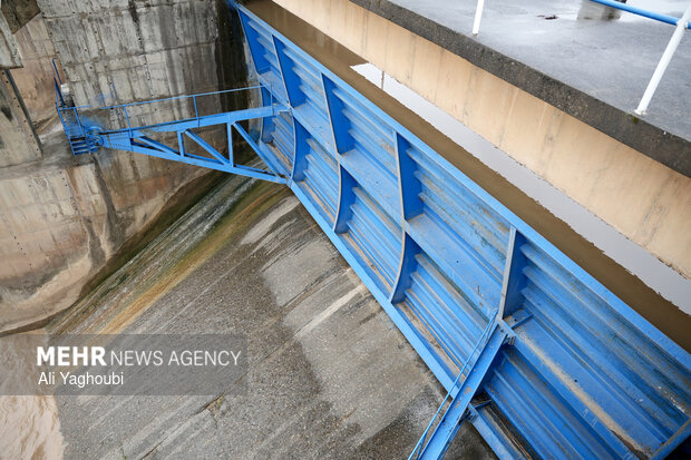 رهاسازی اب سد سفیدرود