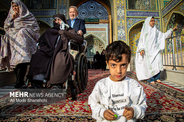 حال و هوای حرم رضوی در ایام ولادت امام رضا(ع)