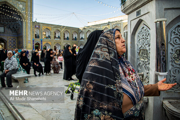 حال و هوای حرم رضوی در ایام ولادت امام رضا(ع)