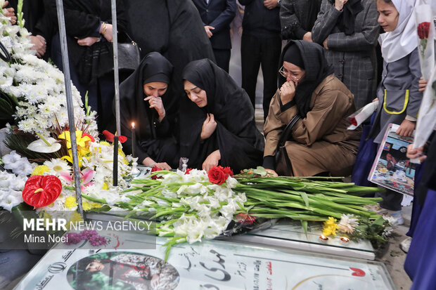 گرامیداشت معلم شهیده «ندا امینی آذر» در تبریز