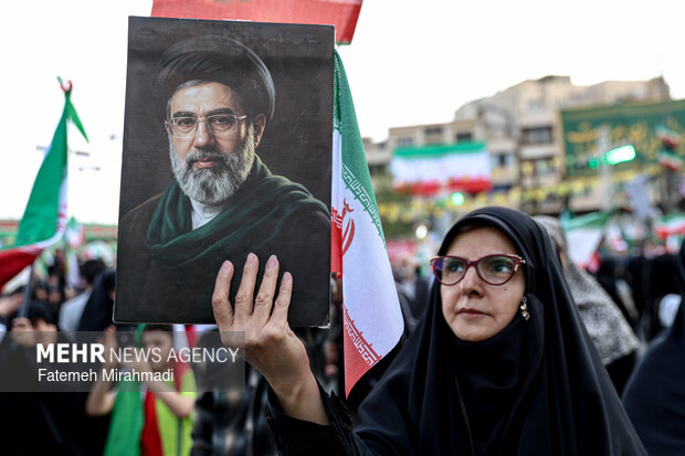 اجتماع بزرگ «ایران امام رضایی‌ها»