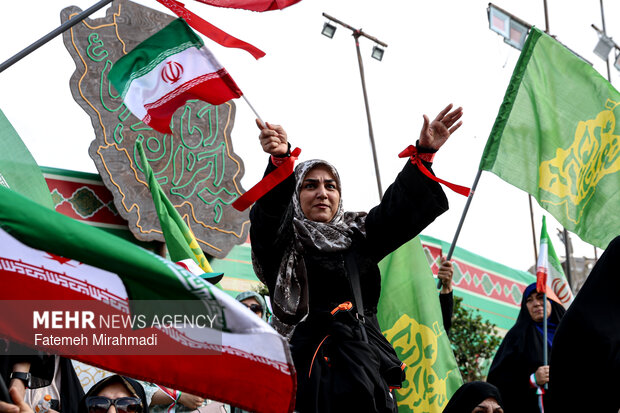 اجتماع بزرگ «ایران امام رضایی‌ها»