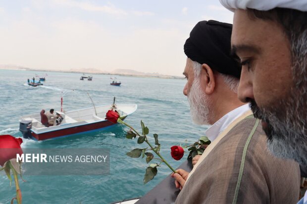 امام جمعه دیر: پیروزی نهایی نصیب مردم ایران می‌شود