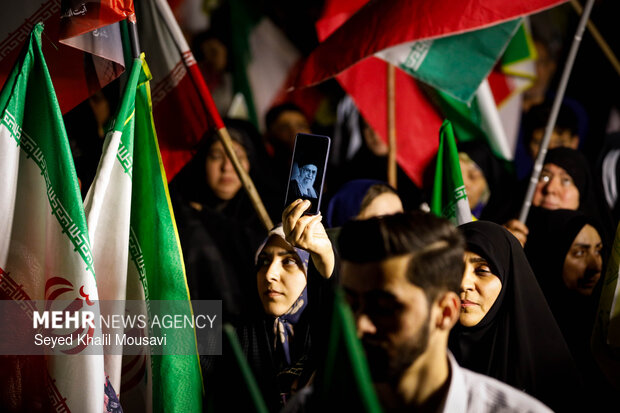 تجمع بامدادی مردم اهواز در دفاع از امنیت