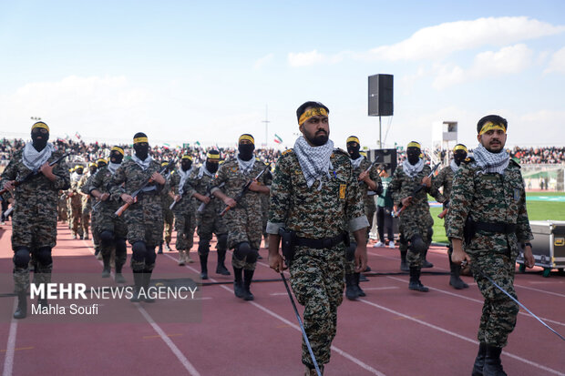 رزمایش جان‌فدایان ایران امام رضایی در اراک