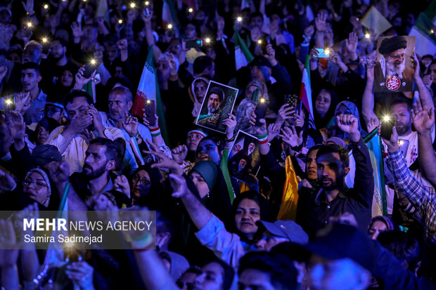 اجتماع بزرگ «ایران امام رضا» - ۳