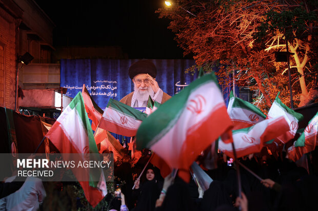 اجتماع امام‌رضایی‌ها در رواق کشوردوست