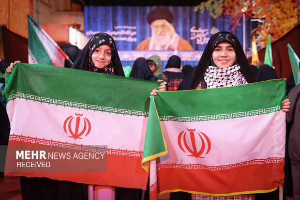 اجتماع امام‌رضایی‌ها در رواق کشوردوست