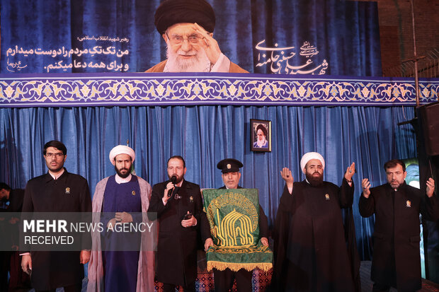 اجتماع امام‌رضایی‌ها در رواق کشوردوست