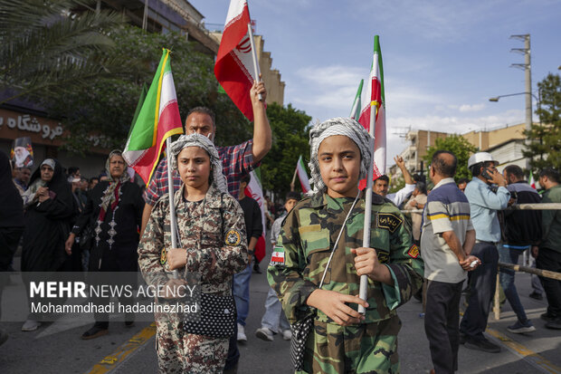 راهپیمایی جان‌فدایان ایران در شیراز