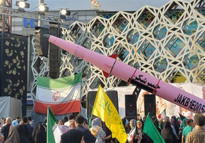 حضور گسترده مردم کرمانشاه در رزمایش جانفدا برای ایران امام رضایی