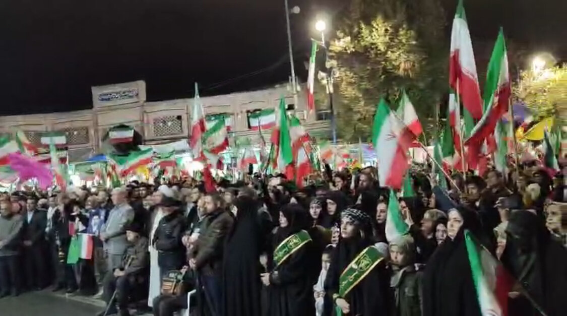 موج شصتم شب های اقتدار ارومیه با عطر و بوی امام رضا(ع)