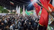 Hürremşehr'in bombalanmasına rağmen vatandaşlar meydanları boşaltmadı