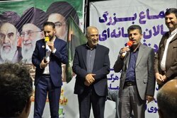 حضور ۶۰ روزه مردم ایران در خیابان ها یک رکورد تاریخی در جهان است