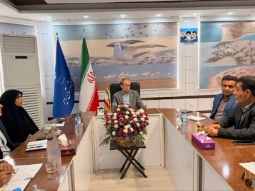 فرماندار دیر: ۱۳۰۰ تن گندم از کشاورزان شهرستان خریداری شد