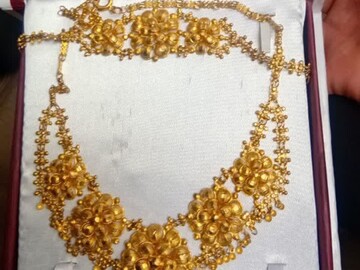 اقدام ارزشمند بانوی یزدی؛ اهدای سرویس طلا در حمایت از رزمندگان اسلام