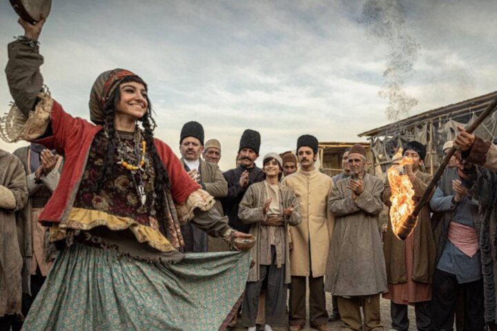 پارسا پیروزفر با «سرخ و سیاه» به شبکه خانگی میآید؛ تدارک نسخه سینمایی