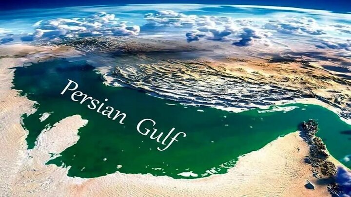 إحياء مراسم اليوم الوطني للخليج الفارسي في بوشهر