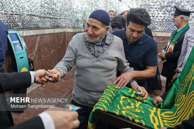 مراسم غبارروبی حرم حضرت عبدالعظیم حسنی (علیه‌السلام)