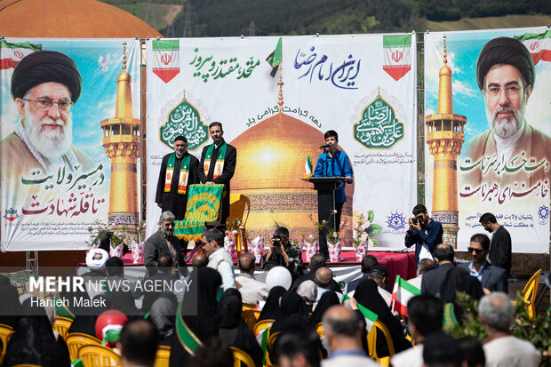 کاروان زیر سایه خورشید در گلستان