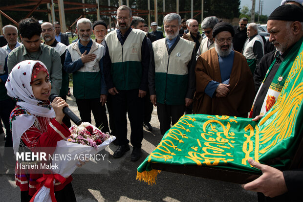 کاروان زیر سایه خورشید در گلستان