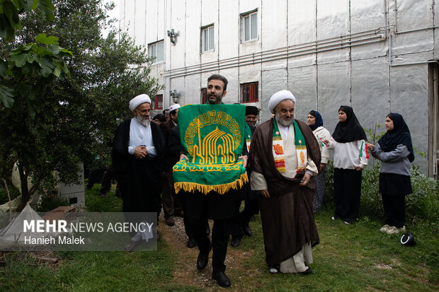 کاروان زیر سایه خورشید در گلستان