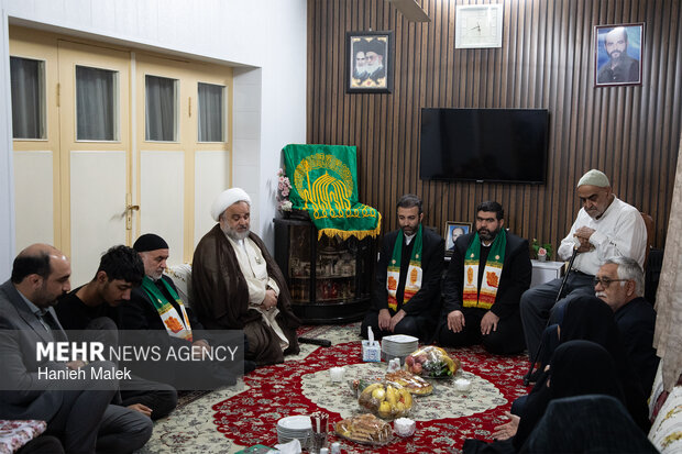کاروان زیر سایه خورشید در گلستان