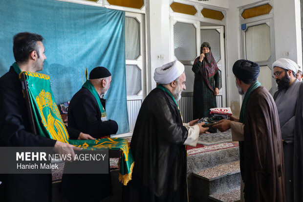 کاروان زیر سایه خورشید در گلستان