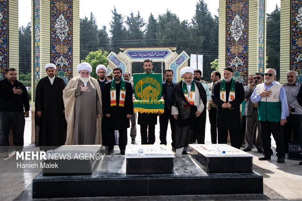 کاروان زیر سایه خورشید در گلستان