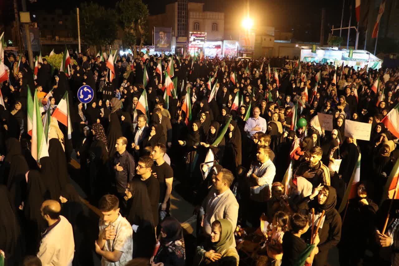 طنین سرود ملی در اجتماع جانفدایان ایران در ملایر