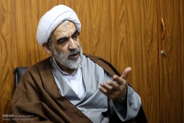 مساعد قائد الثورة الاسلامية: آية الله السيد مجتبى الخامنئي يتمتع بصحة كاملة ويشرف على تدبير الأمور