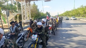 رزمایش خودرویی و موتوری طلاب و روحانیون جان‌فدای اصفهان