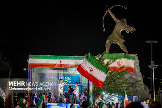 اجتماع حمایت از رزمندگان در مقابله با دشمن آمریکایی - صهیونی