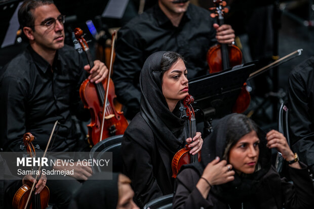 اجرای ارکستر ملی به مناسبت روز خلیج فارس
