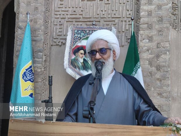عزیزی: گرانی‌ها حاصل سوءمدیریت است نه جنگ