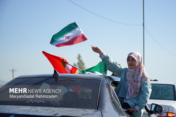 گردهمایی تمدنی مردم فارس در بیعت با رهبر انقلاب