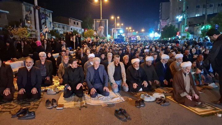 اقامه نماز استغاثه امام زمان (عج) در نکا