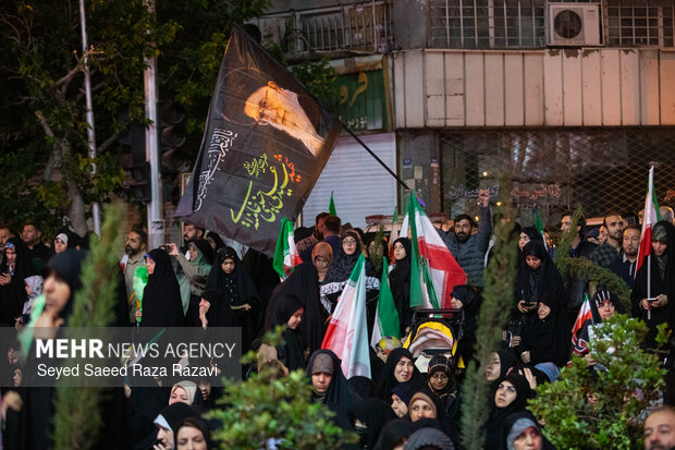 مراسم مناجات و توسل به امام زمان (عج) در سوگ رهبر شهید انقلاب