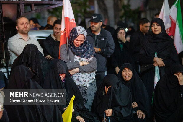 مراسم مناجات و توسل به امام زمان (عج) در سوگ رهبر شهید انقلاب