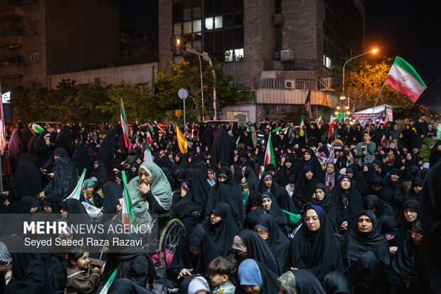 مراسم مناجات و توسل به امام زمان (عج) در سوگ رهبر شهید انقلاب