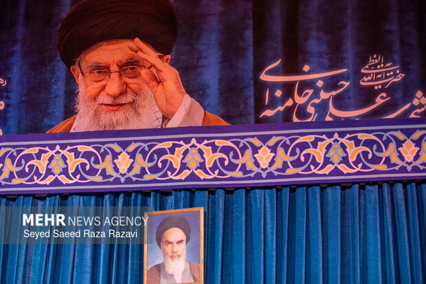 مراسم مناجات و توسل به امام زمان (عج) در سوگ رهبر شهید انقلاب