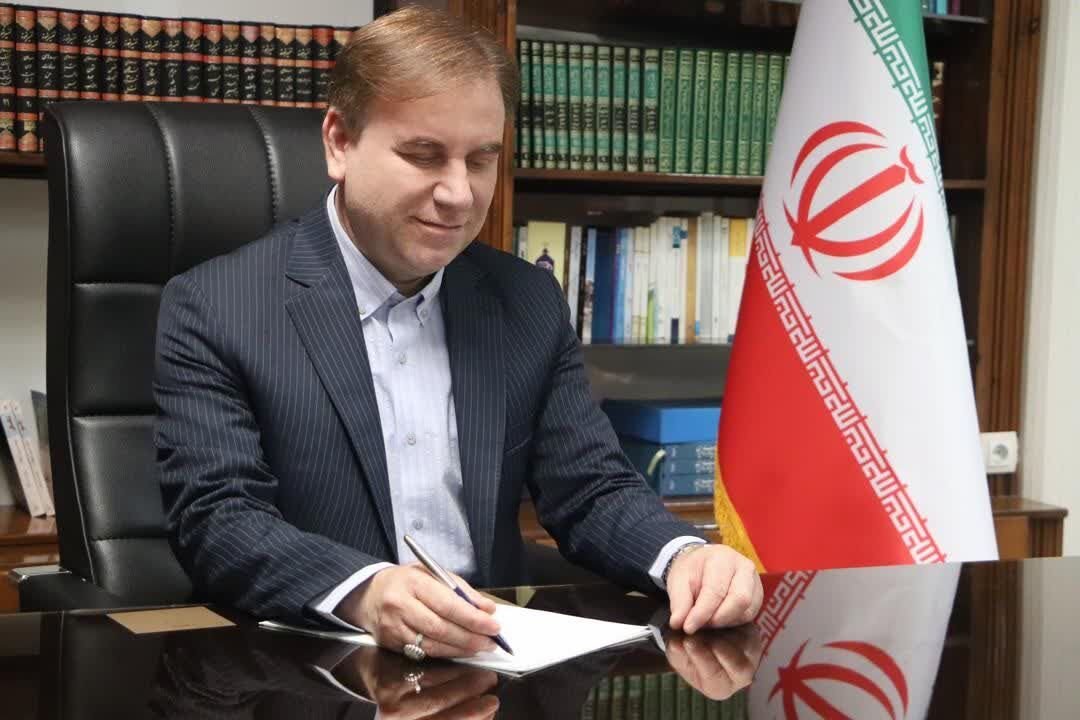 استاندار بوشهر: کارگران از مؤلفه‌های تقویت پایه‌های اقتصاد ملی هستند