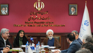 از ظرفیت حقوق‌دانان ایرانی خارج از کشور در وزارت راه استفاده می‌کنیم