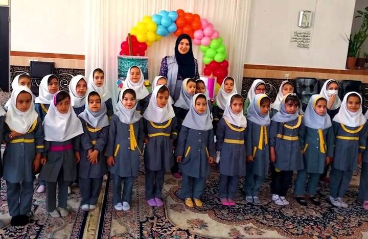 حلالیت طلبیدن معلم شهید «ندا امینی آذر» از کلاس اولی‌هایش