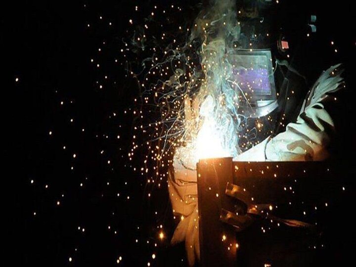 جوشکاران هفشجان ستون‌های خاموش پروژه‌های صنعتی؛ کار یعنی زندگی