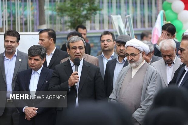 مظفری: مسیر سازندگی فضاهای فیزیکی برای دانش‌آموزان ادامه داشته باشد